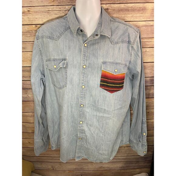 American Rag Denim Shirt Size XL Blue Button-Up Multicolor Striped Pocket - Picture 1 of 8
